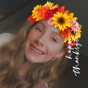 Meet your Posher, Caitlin